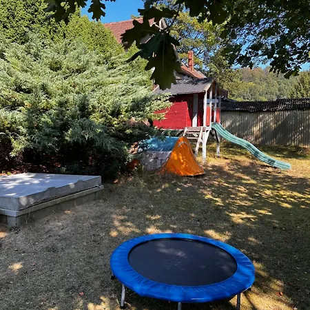 Schwarzer Kater Holiday home